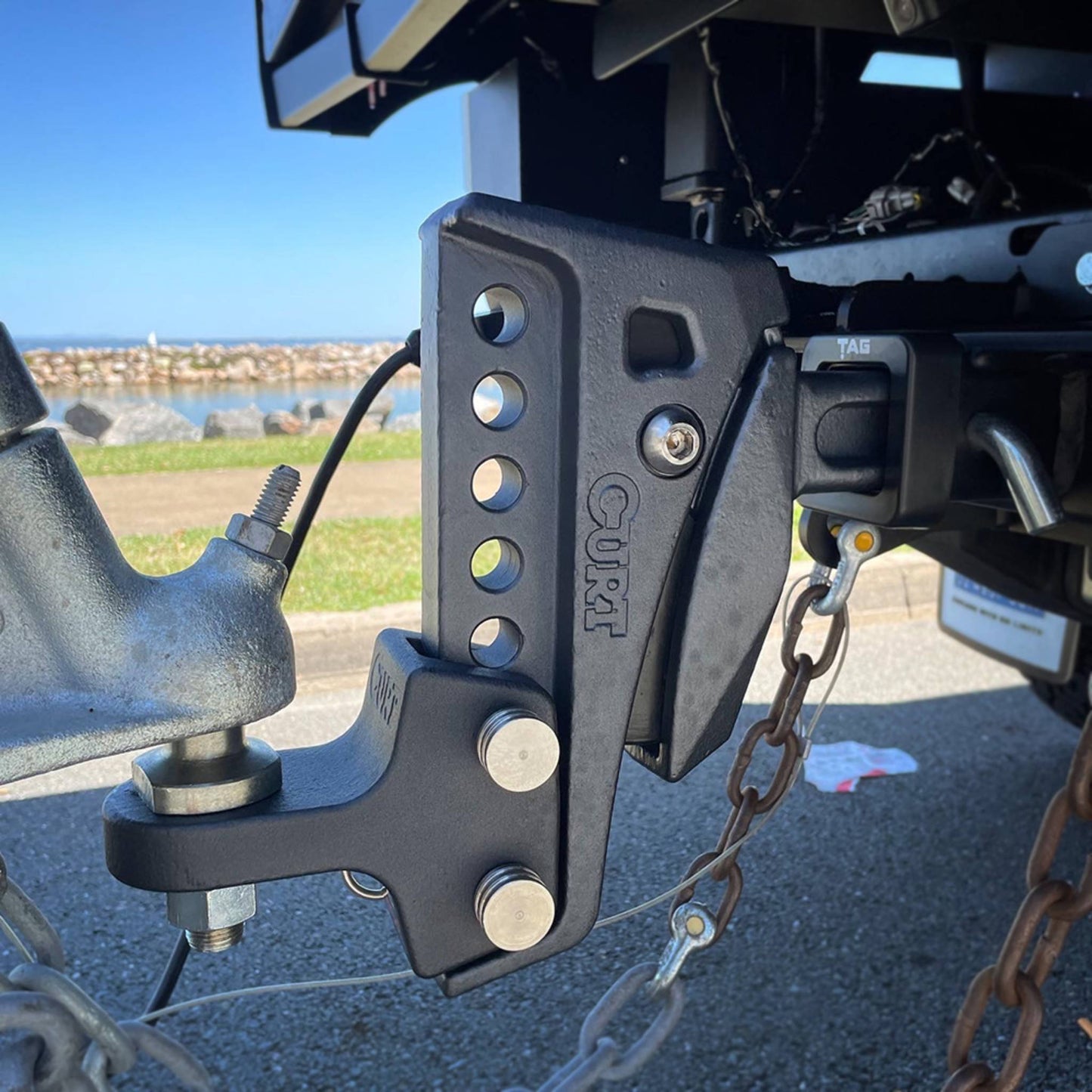 70 Series Land Cruiser CURT Rebellion XD ShockDrop Ball Mount Kit