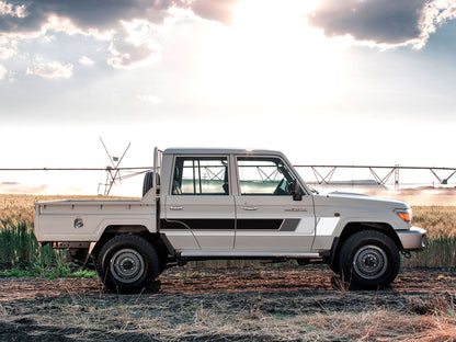 70 Series Land Cruiser Decal Body Stripe Kit (Cobar) - 79 Series Dual Cab (2012-)