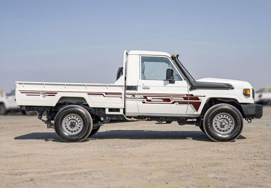 79 Series Single Cab Decal Body Stripe Kit (Doha)