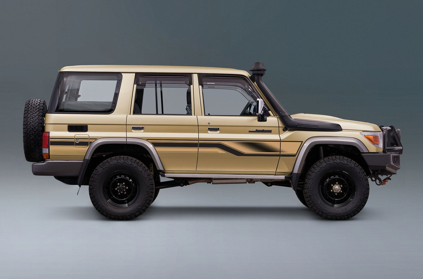 70 Series Land Cruiser Decal Body Stripe Kit (Mecca) - 76 Series (2007-)