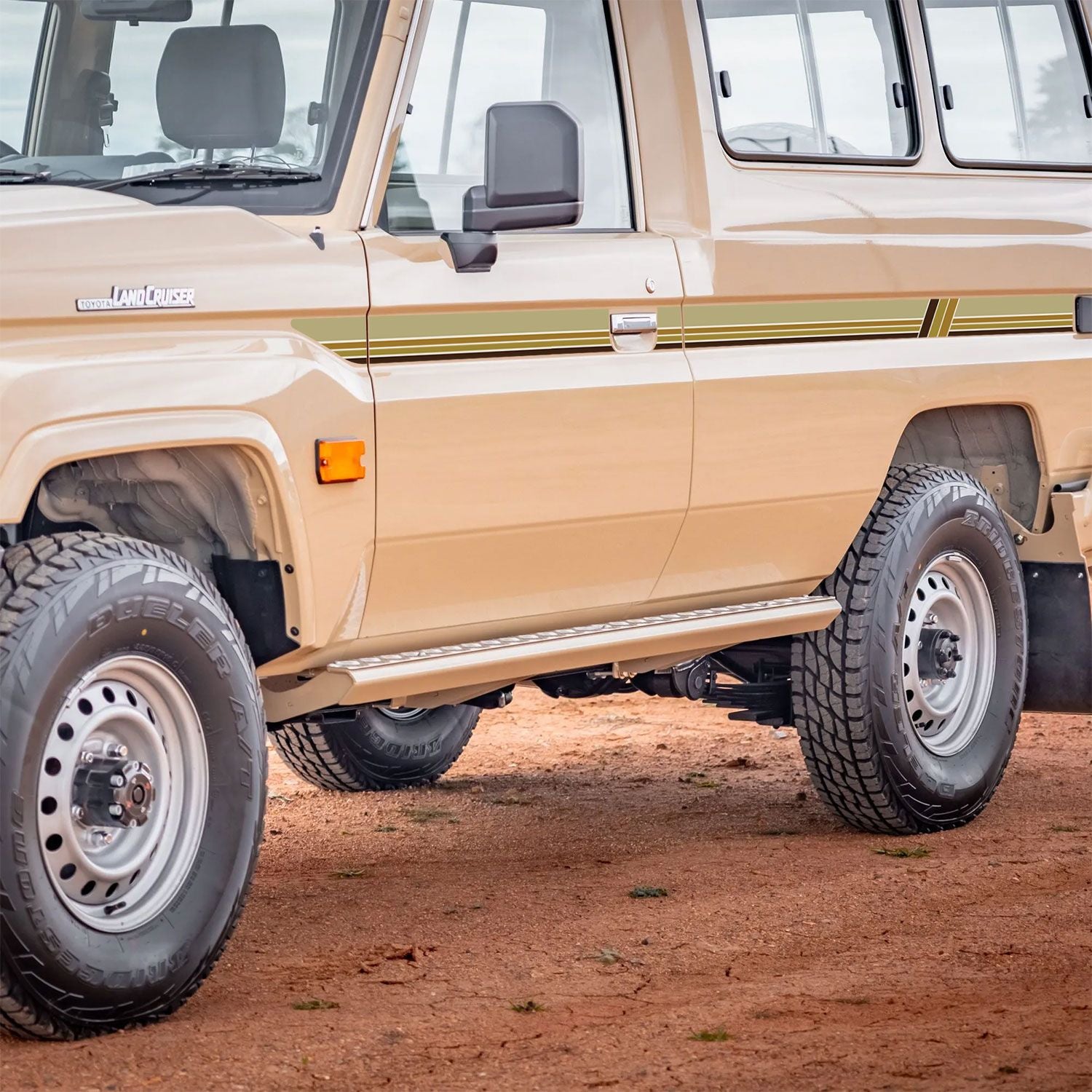 70 Series Land Cruiser Decal Body Stripe Kit (Mount Isa) - 78 Series Troop Carrier (1999-)